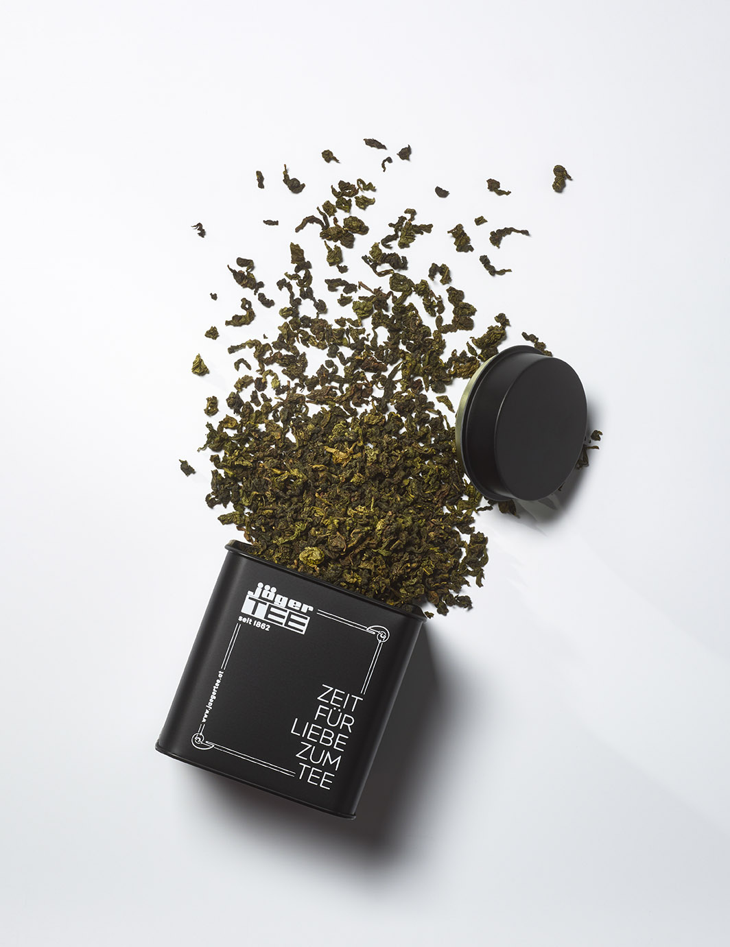 Oolong Tee aus Teedose