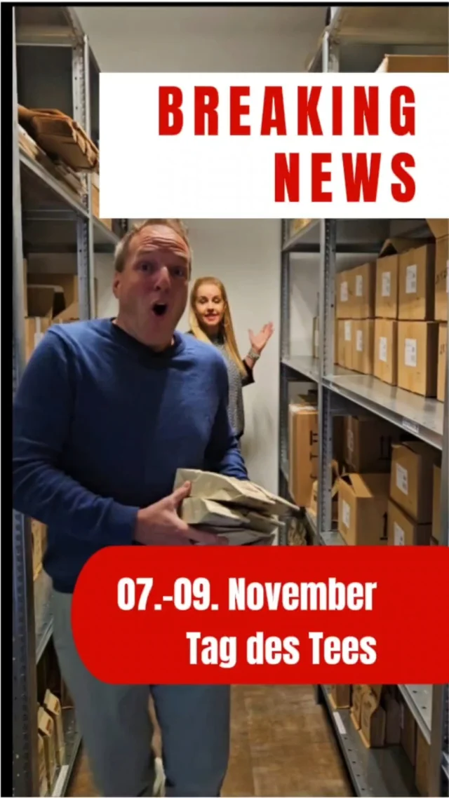 Tag des Tees steht vor der Tür! 🎉🍵Zeit, die Lieblingstasse zu heben und kleine Genussmomente ganz groß zu feiern.Ob kräftiger Schwarztee, zarter Grüntee, würziger Chai oder fruchtige Mischungen – Tee bringt Wärme, Ruhe & Freude in den Alltag. ✨Und weil dieser Tag besonders zelebriert wird:7.–9. November: -15% auf alles in Wien, Baden & im Onlineshop 💛Code: tee15Tee teilen = Freude teilen.Wer wird mitgenommen? 🤎#TagDesTees #Teeliebe #JägerTEE #TeeGenuss #TeeMomente #TeeAlltag #WärmeVonInnen #Genusskultur #Aktion #Wien #Baden #Onlineshop #Teegenuss #Herzzeit #TeeRitual #TeaLover #DrinkTeaEveryday